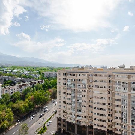 Razmestim В Жк Шахристан На 15 Этаже Almaty Extérieur photo