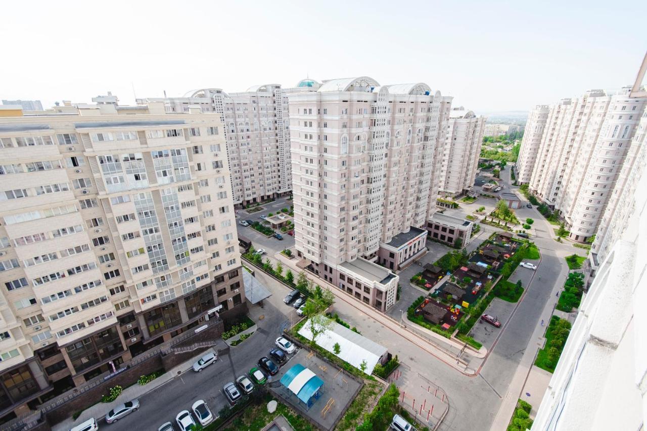Razmestim В Жк Шахристан На 15 Этаже Almaty Extérieur photo